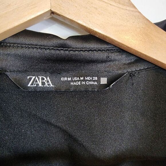 Zara Black Satin Collar Deep V Neck Embroidered Sleeve Wrap Dress Size Medium - Picture 5 of 13